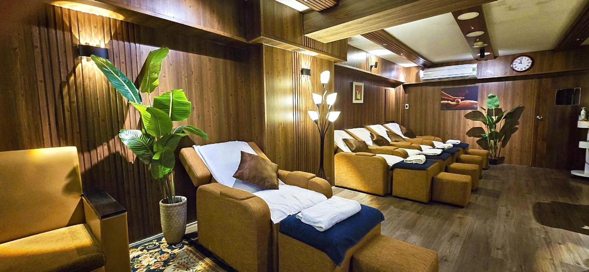 Rosa Group & Spa Khách sạn 3*