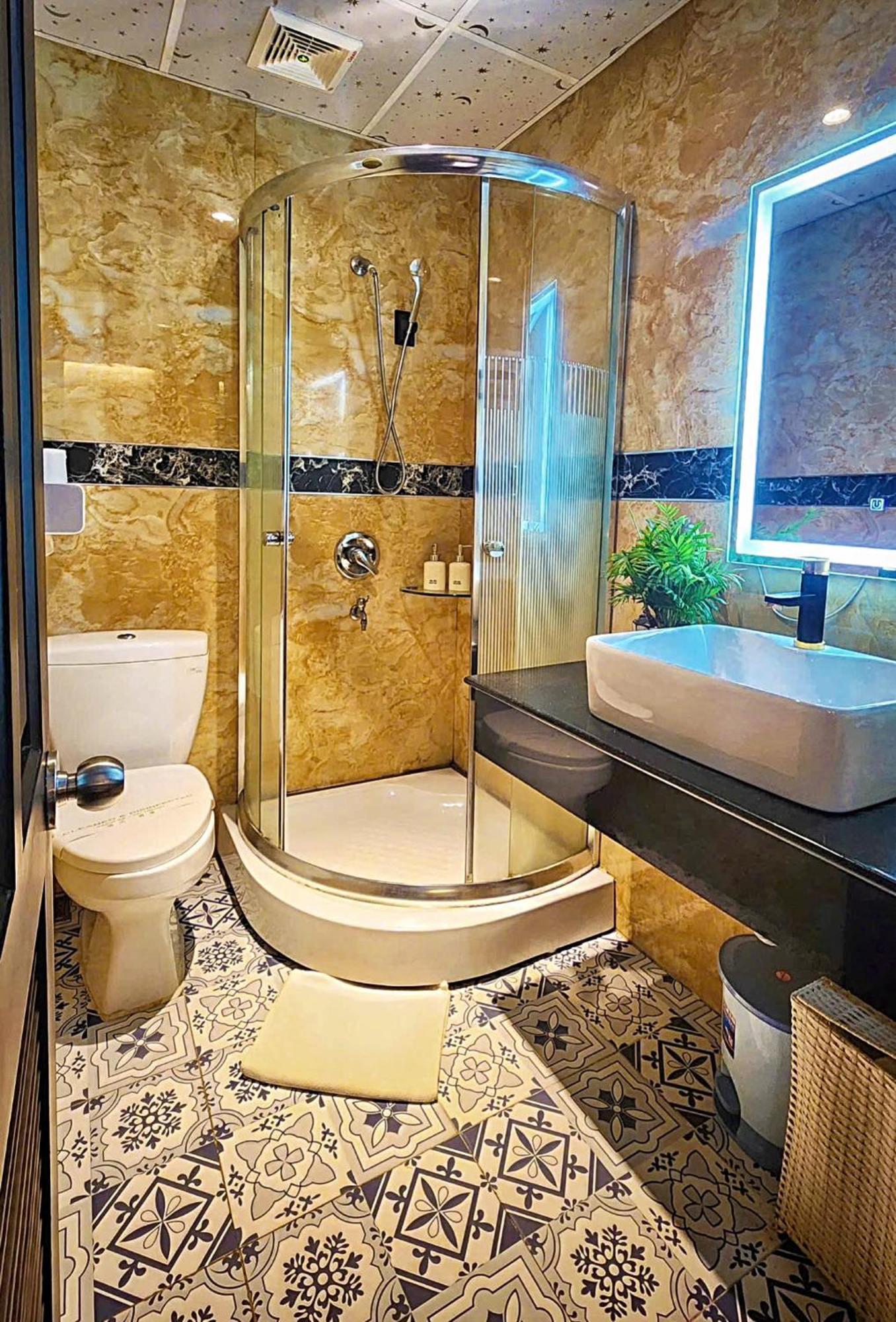 Rosa Group & Spa 3* TP. Hồ Chí Minh