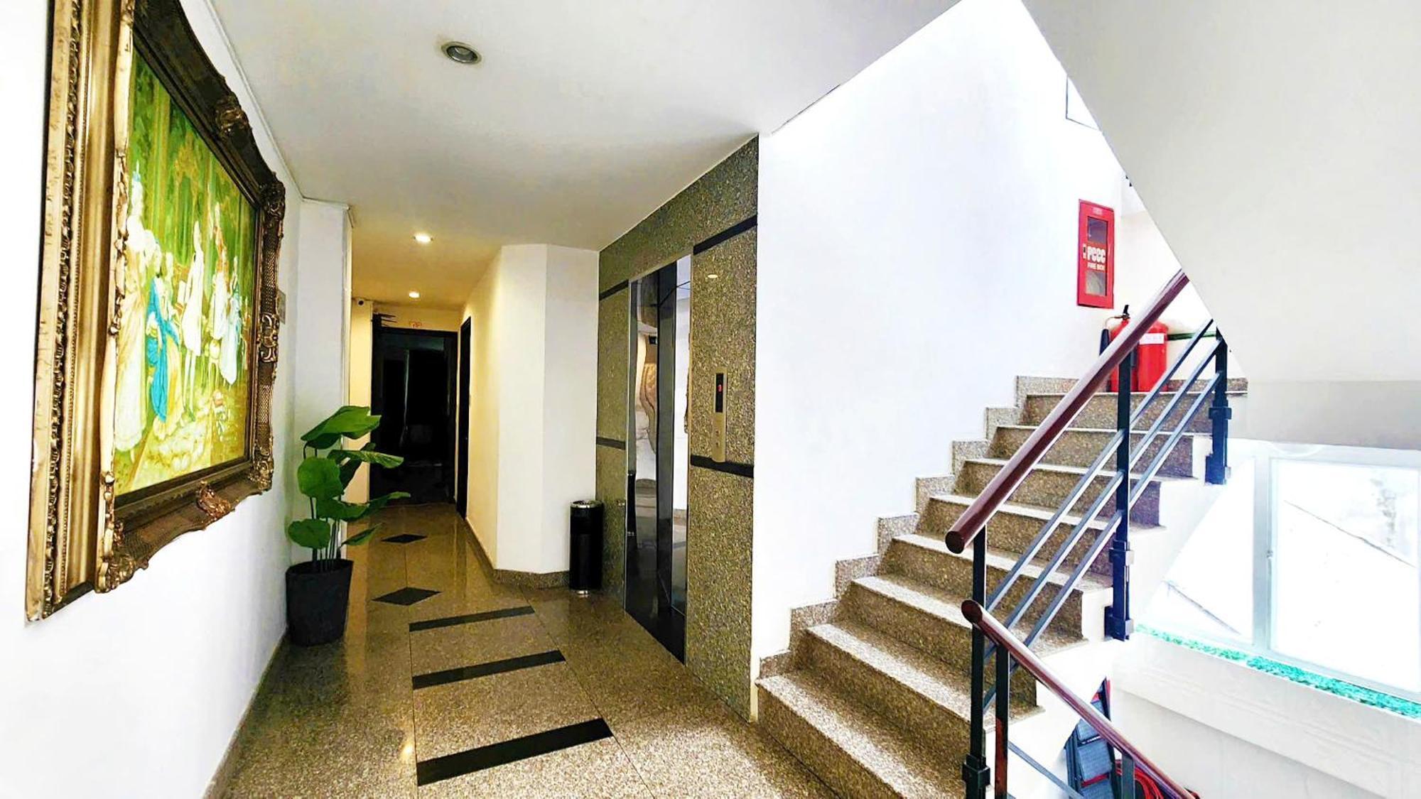 Rosa Group & Spa Khách sạn 3*